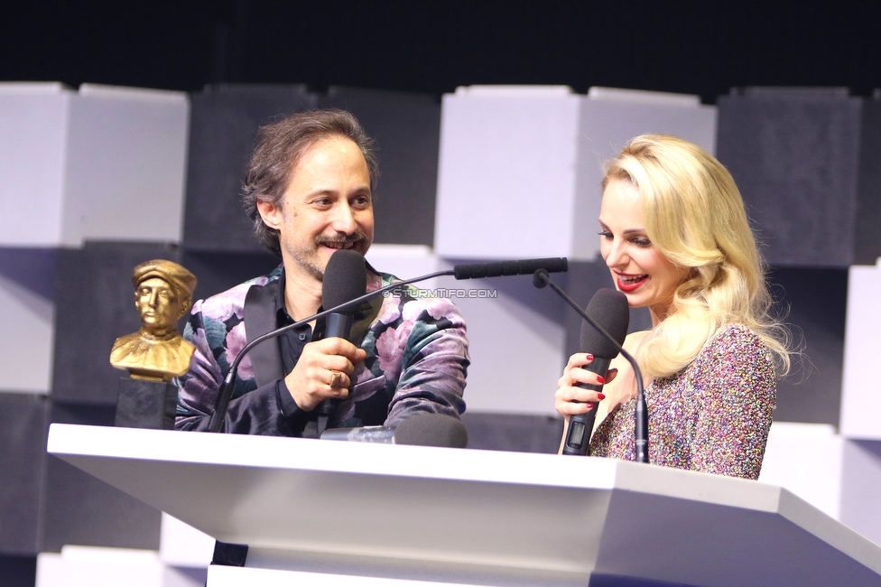 110 Jahre Sturmgeist Gala
110 Jahre Sturmgeist Gala, Helmut List Halle Graz, 03.12.2019.

Foto zeigt Michael Ostrowski (Moderator) und Silvia Schneider (Moderatorin)
