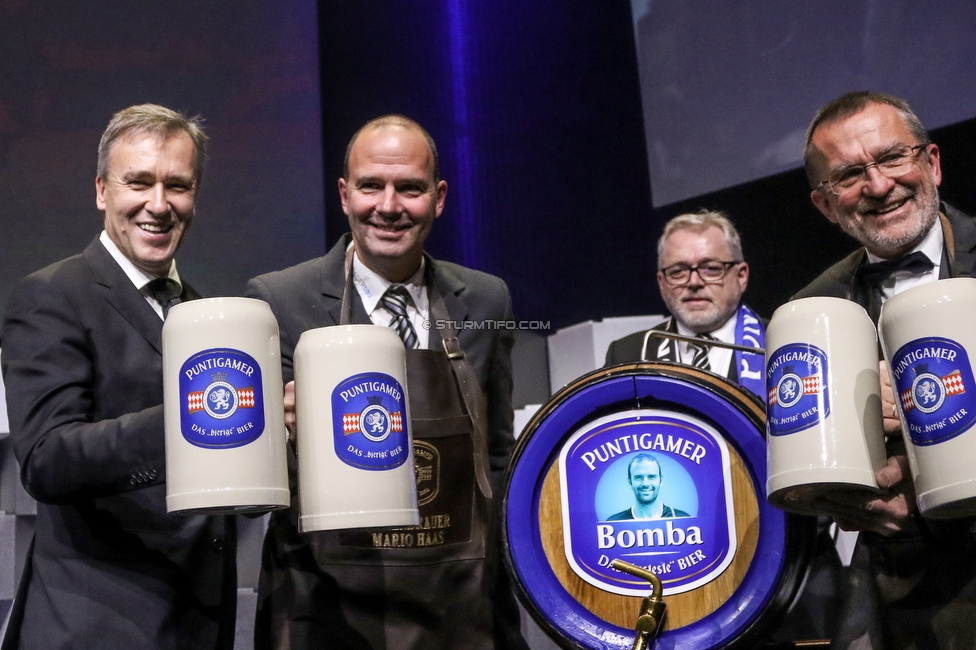 110 Jahre Sturmgeist Gala
110 Jahre Sturmgeist Gala, Helmut List Halle Graz, 03.12.2019.

Foto zeigt Christian Jauk (Praesident Sturm), Mario Haas (ehem. Spieler Sturm), Sigurd Aulibauer (Puntigamer) und Andreas Stieber (Brauunion)
