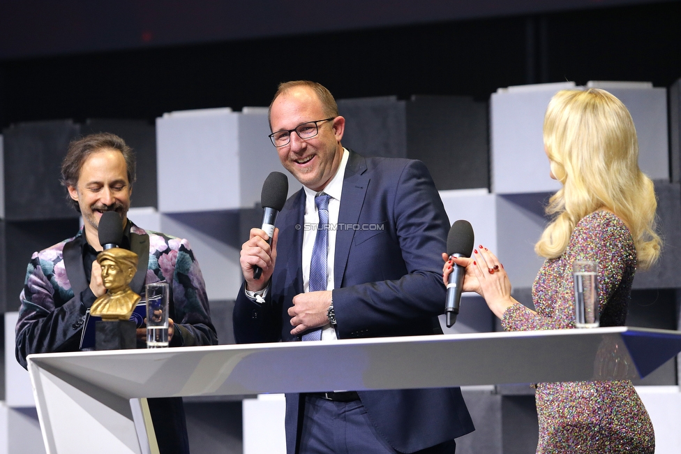 110 Jahre Sturmgeist Gala
110 Jahre Sturmgeist Gala, Helmut List Halle Graz, 03.12.2019.

Foto zeigt die Michael Ostrowski (Moderator), Guenter Kreissl (sportl. Geschaeftsfuehrer Sturm) und Silvia Schneider (Moderatorin)
