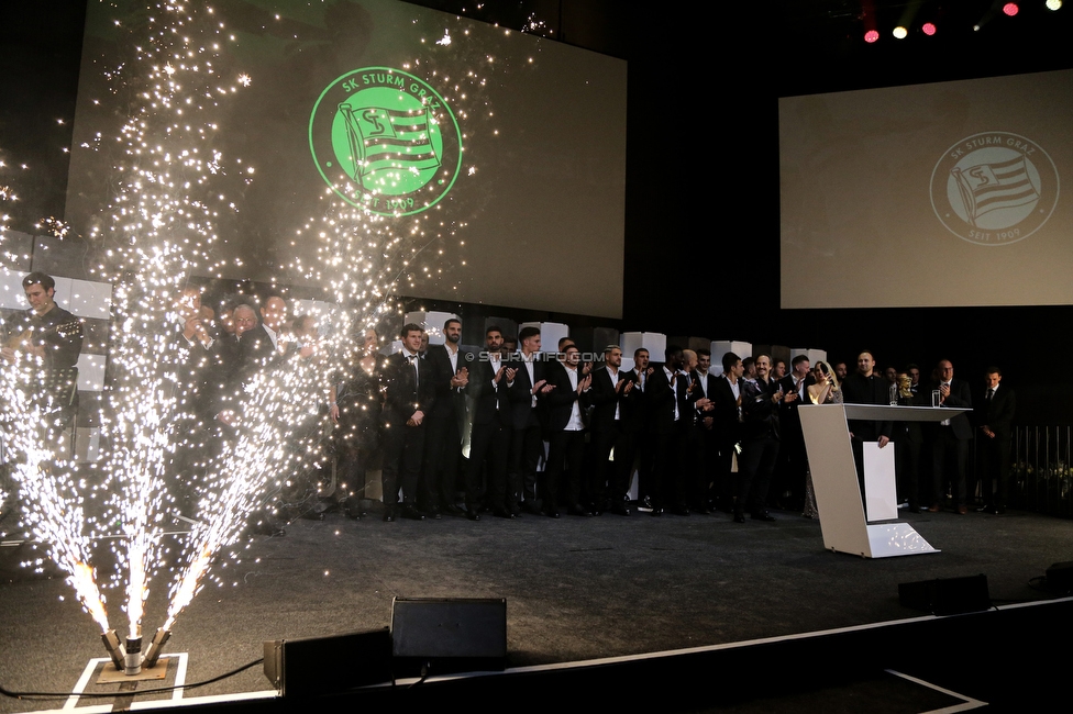 110 Jahre Sturmgeist Gala
110 Jahre Sturmgeist Gala, Helmut List Halle Graz, 03.12.2019.

Foto zeigt die Mannschaft von Sturm
Schlüsselwörter: pyrotechnik