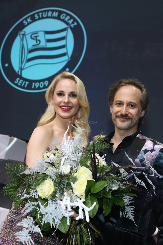 110 Jahre Sturmgeist Gala
110 Jahre Sturmgeist Gala, Helmut List Halle Graz, 03.12.2019.

Foto zeigt Silvia Schneider (Moderatorin) und Michael Ostrowski (Moderator)
