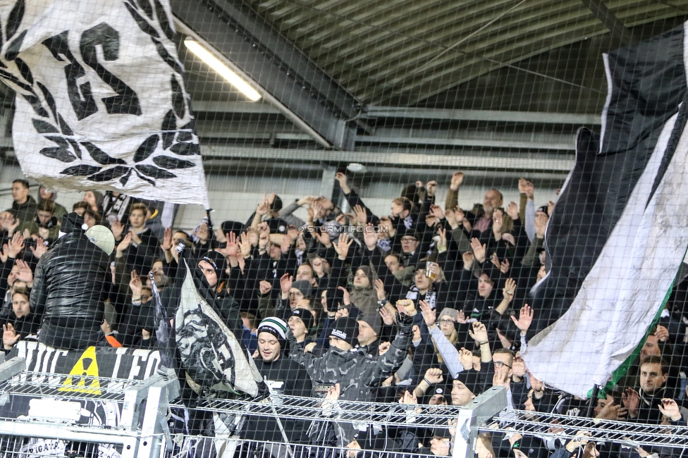 LASK - Sturm Graz
Oesterreichische Fussball Bundesliga, 18. Runde, LASK - SK Sturm Graz, Waldstadion Pasching, 15.12.2019. 

Foto zeigt Fans von Sturm
Schlüsselwörter: brigata vorsaenger