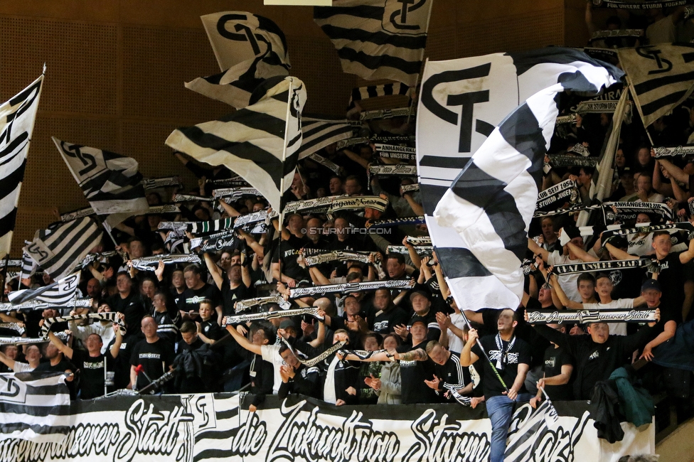 10. Sturm Nachwuchscup
SK Sturm Graz Nachwuchscup, ASVOE Halle Graz, 04.01.2020.

Foto zeigt Fans von Sturm
