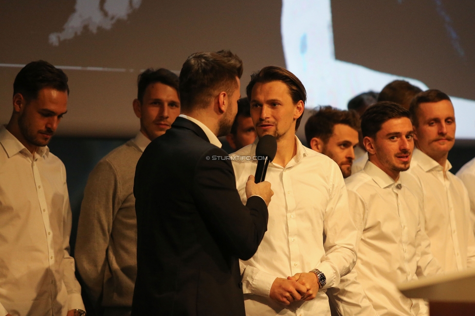 Sturm Graz Generalversammlung
SK Sturm Graz Generalversammlung, Raiffeisen Landesbank Raaba, 31.01.2020. 

Foto zeigt Thomas Seidl (Stadionsprecher Sturm) und Stefan Hierlaender (Sturm)
