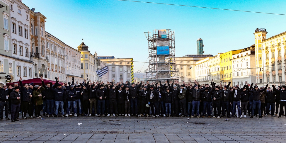 LASK - Sturm Graz
OEFB Cup, Viertelfinale, LASK - SK Sturm Graz, Stadion Gugl Linz, 08.02.2020. 

Foto zeigt Fans von Sturm beim Corteo
