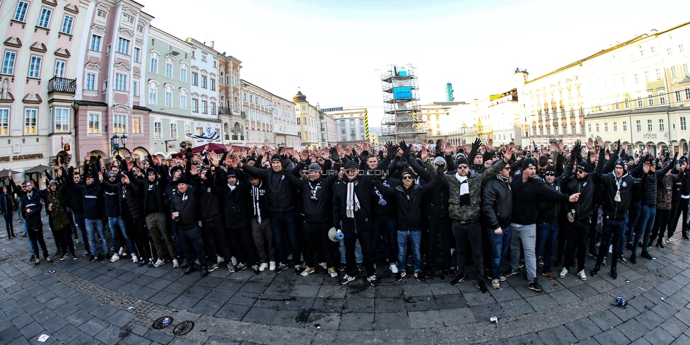 LASK - Sturm Graz
OEFB Cup, Viertelfinale, LASK - SK Sturm Graz, Stadion Gugl Linz, 08.02.2020. 

Foto zeigt Fans von Sturm beim Corteo
