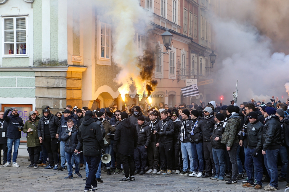 LASK - Sturm Graz
OEFB Cup, Viertelfinale, LASK - SK Sturm Graz, Stadion Gugl Linz, 08.02.2020. 

Foto zeigt Fans von Sturm beim Corteo
