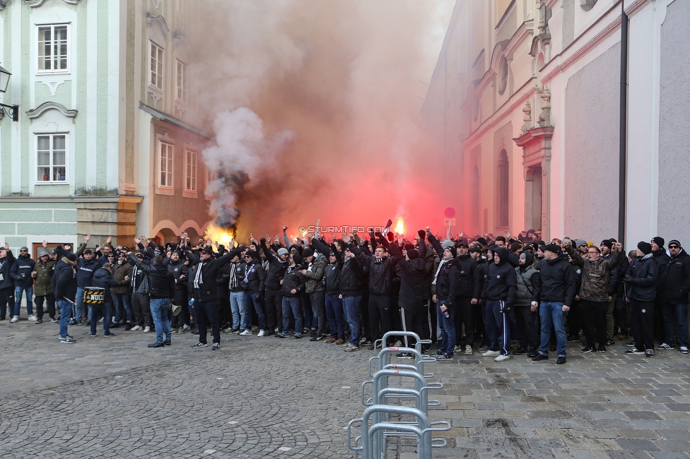 LASK - Sturm Graz
OEFB Cup, Viertelfinale, LASK - SK Sturm Graz, Stadion Gugl Linz, 08.02.2020. 

Foto zeigt Fans von Sturm beim Corteo
