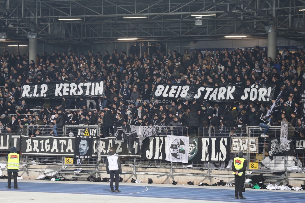 LASK - Sturm Graz
OEFB Cup, Viertelfinale, LASK - SK Sturm Graz, Stadion Gugl Linz, 08.02.2020. 

Foto zeigt Fans von Sturm mit einem Spruchband
Schlüsselwörter: todesfall