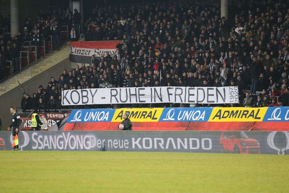 LASK - Sturm Graz
OEFB Cup, Viertelfinale, LASK - SK Sturm Graz, Stadion Gugl Linz, 08.02.2020. 

Foto zeigt Fans vom LASK mit einem Spruchband
Schlüsselwörter: todesfall