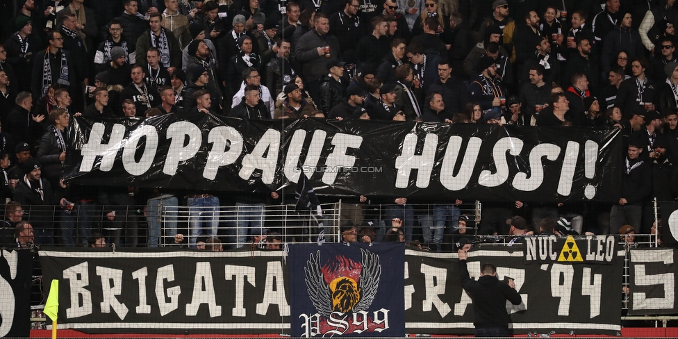 Admira Wacker - Sturm Graz
Oesterreichische Fussball Bundesliga, 20. Runde, FC Admira Wacker - SK Sturm Graz, Stadion Suedstadt Maria Enzersdorf, 22.02.2020. 

Foto zeigt Fans von Sturm mit einem Spruchband
Schlüsselwörter: huspek