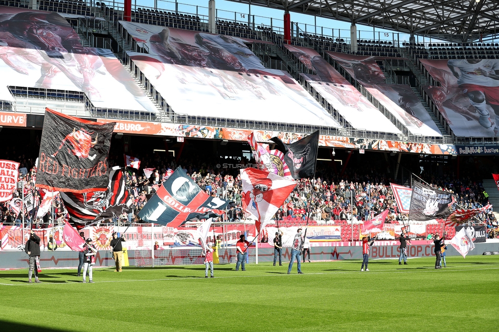 Salzburg - Sturm Graz
Oesterreichische Fussball Bundesliga, 22. Runde, FC RB Salzburg - SK Sturm Graz, Stadion Wals-Siezenheim, 08.03.2020. 

Foto zeigt Fans von RB Salzburg
