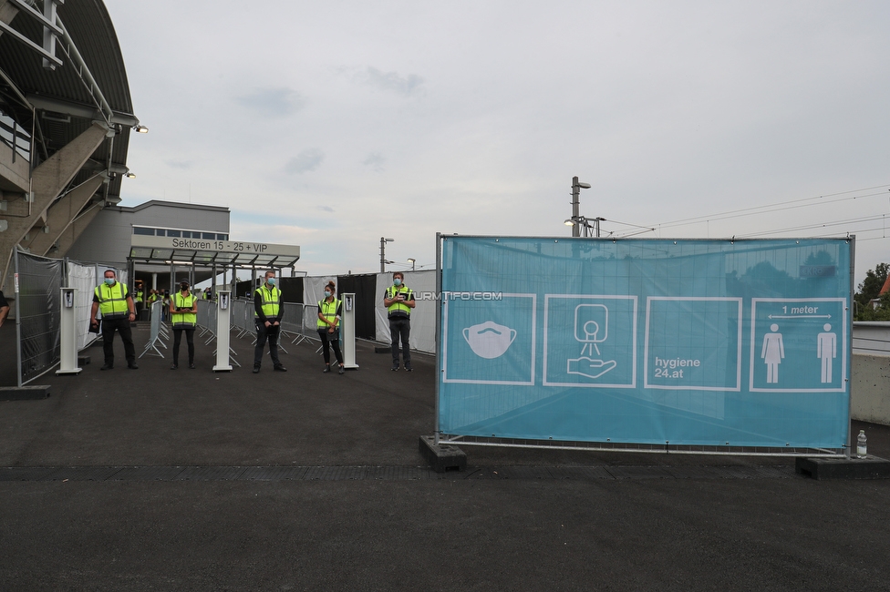 Sturm Graz - Innsbruck
OEFB Cup, 1. Runde, SK Sturm Graz - SV Innsbruck, Stadion Liebenau Graz, 28.08.2020. 

Foto zeigt Security beim Stadioneingang
Schlüsselwörter: COVID19