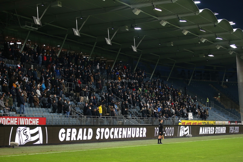 Sturm Graz - LASK
Oesterreichische Fussball Bundesliga, 6. Runde, SK Sturm Graz - LASK, Stadion Liebenau Graz, 01.11.2020. 

Foto zeigt Fans von Sturm bei einer Trauerminute
Schlüsselwörter: todesfall steiner stockenhuber