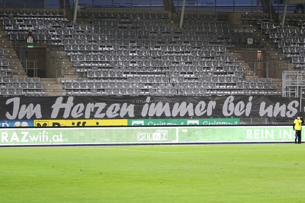 Sturm Graz - LASK
Oesterreichische Fussball Bundesliga, 6. Runde, SK Sturm Graz - LASK, Stadion Liebenau Graz, 01.11.2020. 

Foto zeigt Fans von Sturm mit einem Spruchband
Schlüsselwörter: unita todesfall