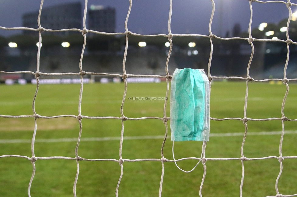 Sturm Graz - Tirol
Oesterreichische Fussball Bundesliga, 9. Runde, SK Sturm Graz - WSG Tirol, Stadion Liebenau Graz, 28.11.2020. 

Foto zeigt eine MNS Maske
Schlüsselwörter: COVID19