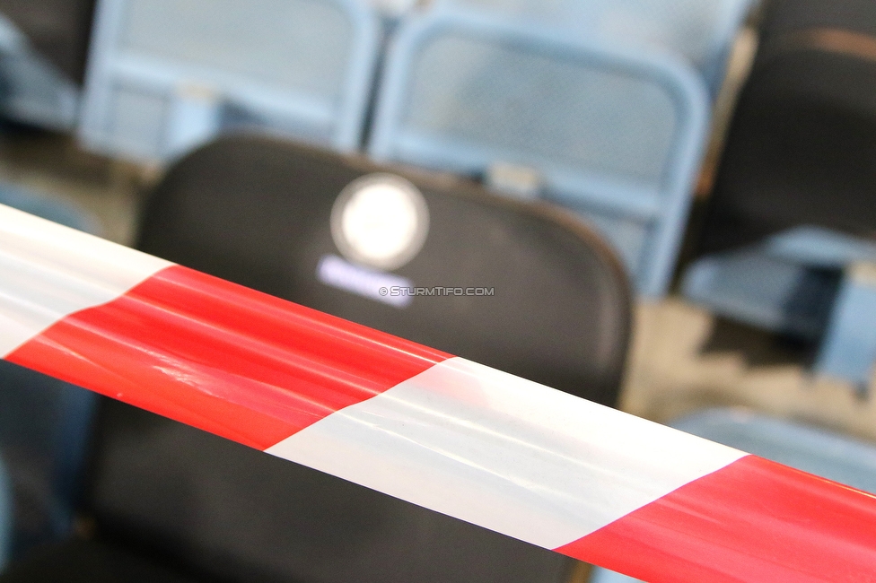 Sturm Graz - Tirol
Oesterreichische Fussball Bundesliga, 9. Runde, SK Sturm Graz - WSG Tirol, Stadion Liebenau Graz, 28.11.2020. 

Foto zeigt ein Absperrband
Schlüsselwörter: COVID19