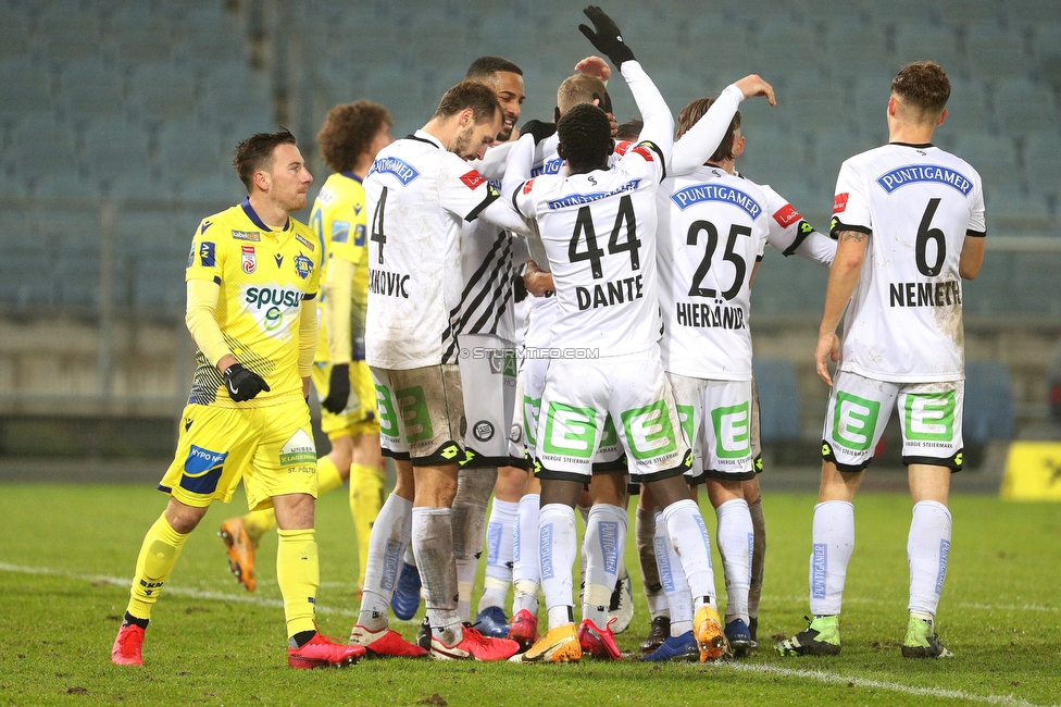 Sturm Graz - St. Poelten
Oesterreichische Fussball Bundesliga, 12. Runde, SK Sturm Graz - SKN St. Poelten, Stadion Liebenau Graz, 19.12.2020. 

Foto zeigt Jon Gorenc-Stankovic (Sturm), Amadou Dante (Sturm), Stefan Hierlaender (Sturm) und David Nemeth (Sturm)
Schlüsselwörter: COVID19 geisterspiel torjubel