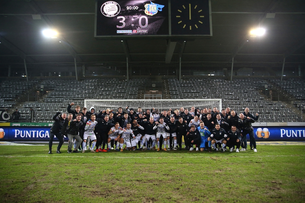 Sturm Graz - St. Poelten
Oesterreichische Fussball Bundesliga, 12. Runde, SK Sturm Graz - SKN St. Poelten, Stadion Liebenau Graz, 19.12.2020. 

Foto zeigt die Mannschaft von Sturm und Betreuer
Schlüsselwörter: COVID19 geisterspiel jubel