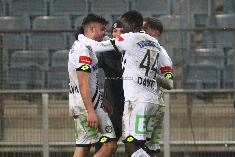 Sturm Graz - Ried
Oesterreichische Fussball Bundesliga, 16. Runde, SK Sturm Graz - SV Ried, Stadion Liebenau Graz, 09.02.2021. 

Foto zeigt Jusuf Gazibegovic (Sturm) und Amadou Dante (Sturm)
Schlüsselwörter: COVID19 geisterspiel torjubel