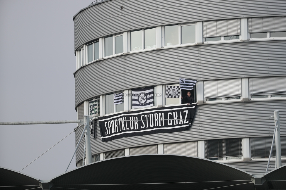 Sturm Graz - Wolfsberg
Oesterreichische Fussball Bundesliga, 18. Runde, SK Sturm Graz - Wolfsberger AC, Stadion Liebenau Graz, 21.02.2021. 

Foto zeigt Fans von Sturm im Stadionturm
Schlüsselwörter: COVID19 geisterspiel