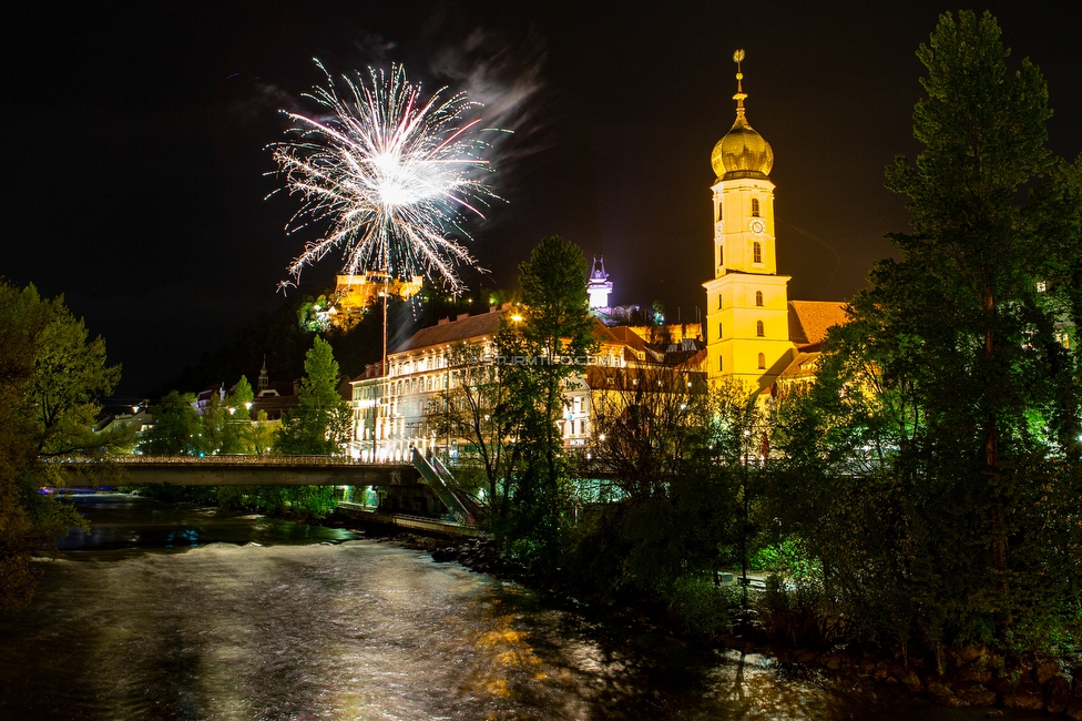 112 Jahre Sturm
112 Jahre SK Sturm Graz, Graz, 01.05.2021.

Foto zeigt ein Feuerwerk
Schlüsselwörter: pyrotechnik