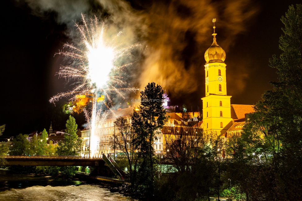 112 Jahre SK Sturm Graz, Graz, 01.05.2021.

Foto zeigt ein Feuerwerk
Schlüsselwörter: pyrotechnik