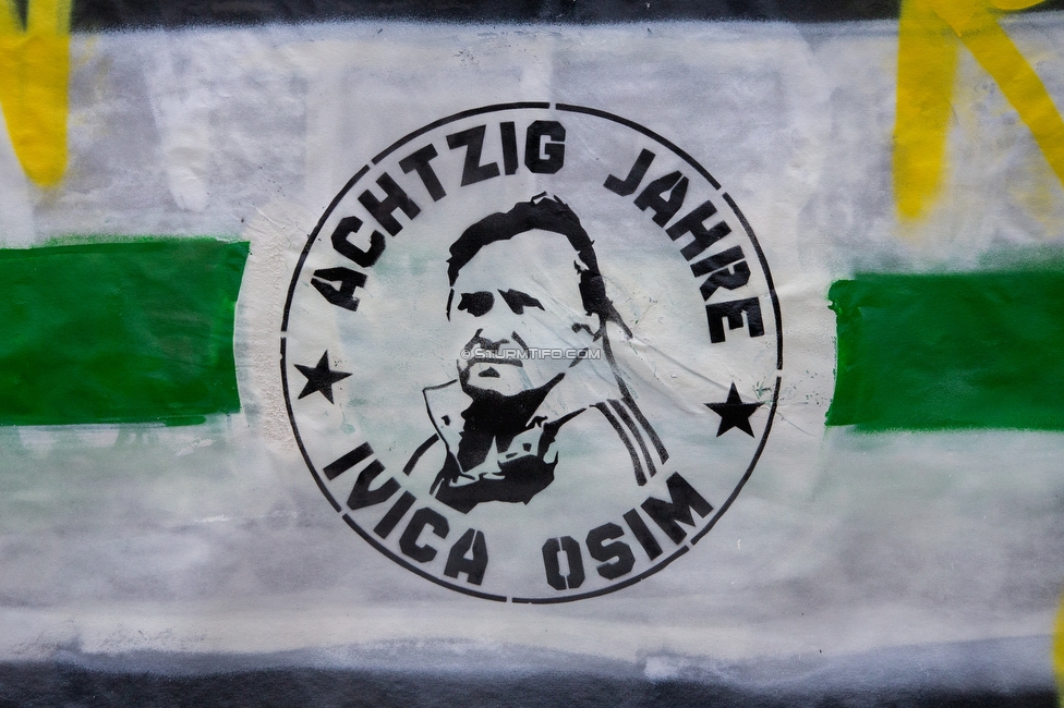 80 Jahre Ivica Osim
80 Jahre Ivica Osim, Graz, 01.05.2021.

Foto zeigt ein Spruchband
