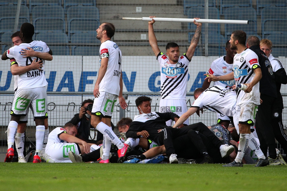 Sturm Graz - Rapid Wien
Oesterreichische Fussball Bundesliga, 31. Runde, SK Sturm Graz - SK Rapid Wien, Stadion Liebenau Graz, 16.05.2021. 

Foto zeigt die Mannschaft von Sturm
Schlüsselwörter: COVID19 geisterspiel torjubel