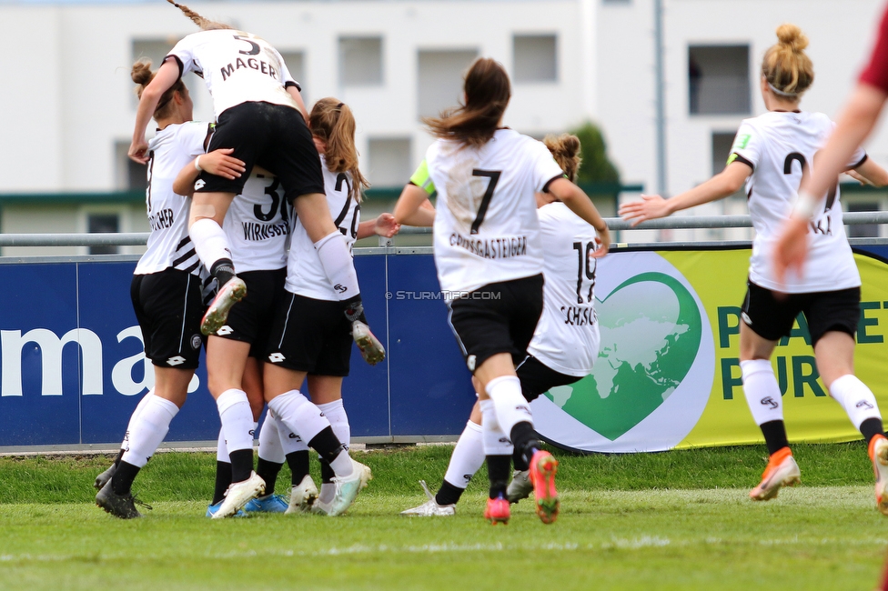 Sturm Damen - Austria Wien Landhaus
OEFB Frauen Bundesliga, 18. Runde, SK Sturm Graz Damen - SG Austria Wien USC Landhaus, Trainingszentrum Messendor Graz, 30.05.2021. 

Foto zeigt die Mannschaft der Sturm Damen
Schlüsselwörter: torjubel