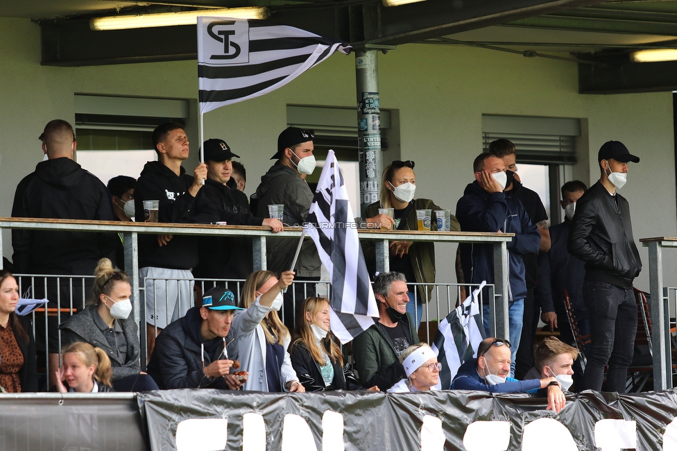 Sturm Damen - Austria Wien Landhaus
OEFB Frauen Bundesliga, 18. Runde, SK Sturm Graz Damen - SG Austria Wien USC Landhaus, Trainingszentrum Messendor Graz, 30.05.2021. 

Foto zeigt Fans von Sturm
