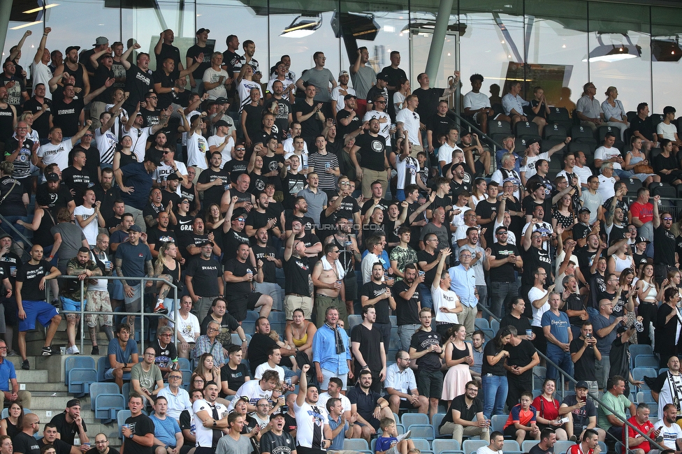 Sturm Graz - Roter Stern Belgrad
Testspiel, SK Sturm Graz - FK Roter Stern Belgrad, Stadion Liebenau Graz, 08.07.2021. 

Foto zeigt Fans von Sturm
