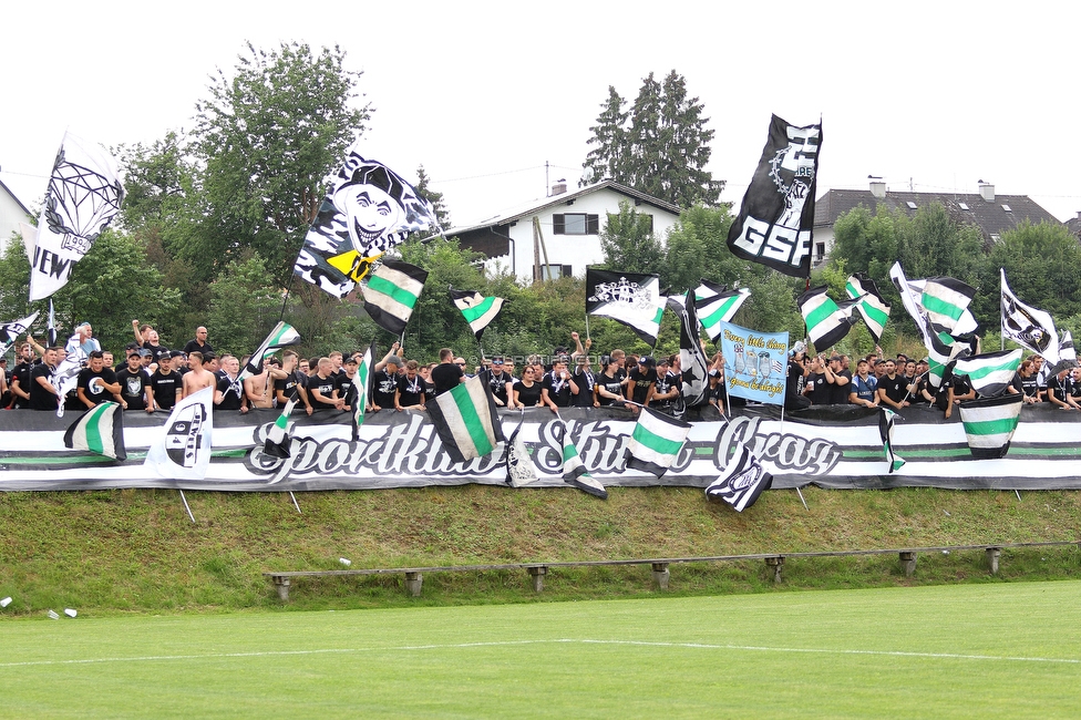 Stadl-Paura - Sturm Graz
OEFB Cup, 1. Runde, ATSV Stadl-Paura - SK Sturm Graz, Maximilian-Pagl-Stadion Stadl-Paura, 17.07.2021. 

Foto zeigt Fans von Sturm mit einer Choreografie
