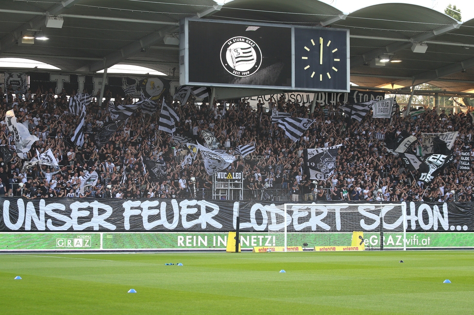 Sturm Graz - RB Salzburg
Oesterreichische Fussball Bundesliga, 1. Runde, SK Sturm Graz - FC RB Salzburg, Stadion Liebenau Graz, 23.07.2021. 

Foto zeigt Fans von Sturm mit einem Spruchband
