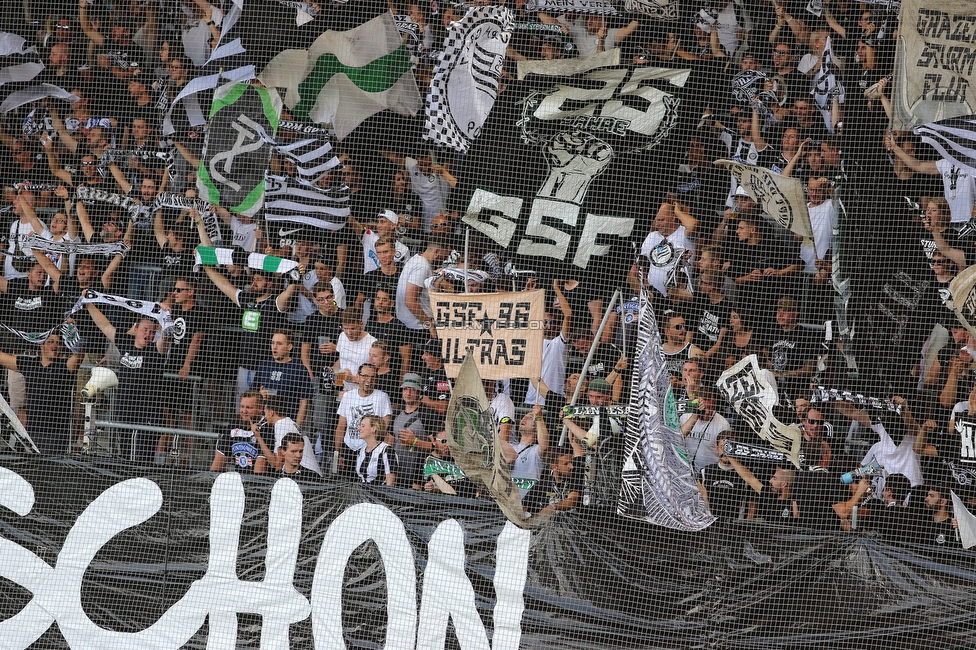 Sturm Graz - RB Salzburg
Oesterreichische Fussball Bundesliga, 1. Runde, SK Sturm Graz - FC RB Salzburg, Stadion Liebenau Graz, 23.07.2021. 

Foto zeigt Fans von Sturm mit einem Spruchband
Schlüsselwörter: sturmflut