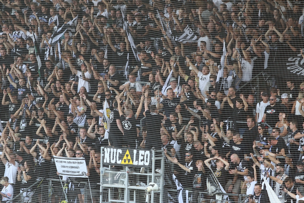 Sturm Graz - RB Salzburg
Oesterreichische Fussball Bundesliga, 1. Runde, SK Sturm Graz - FC RB Salzburg, Stadion Liebenau Graz, 23.07.2021. 

Foto zeigt Fans von Sturm mit einem Spruchband
Schlüsselwörter: brigata vorsaenger