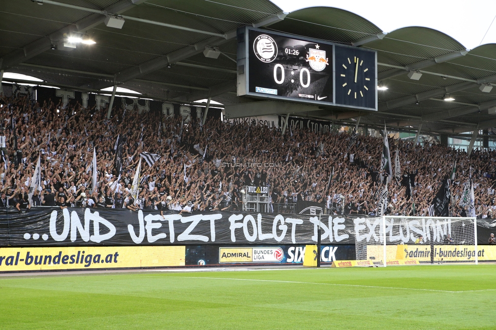 Sturm Graz - RB Salzburg
Oesterreichische Fussball Bundesliga, 1. Runde, SK Sturm Graz - FC RB Salzburg, Stadion Liebenau Graz, 23.07.2021. 

Foto zeigt Fans von Sturm mit einem Spruchband
