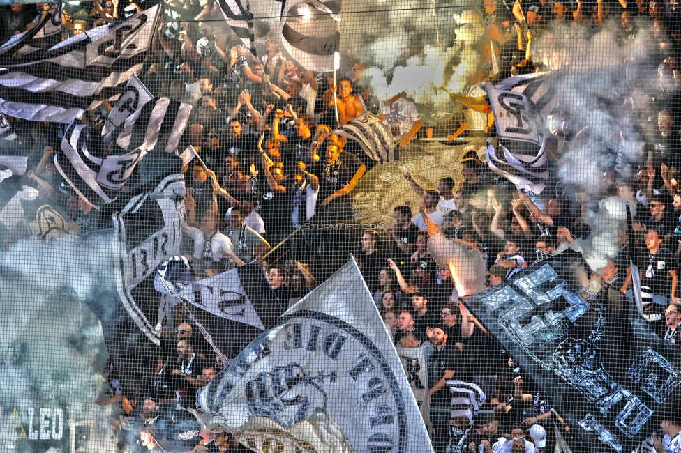 Sturm Graz - RB Salzburg
Oesterreichische Fussball Bundesliga, 1. Runde, SK Sturm Graz - FC RB Salzburg, Stadion Liebenau Graz, 23.07.2021. 

Foto zeigt Fans von Sturm mit einer Choreografie
Schlüsselwörter: pyrotechnik brigata sturmflut