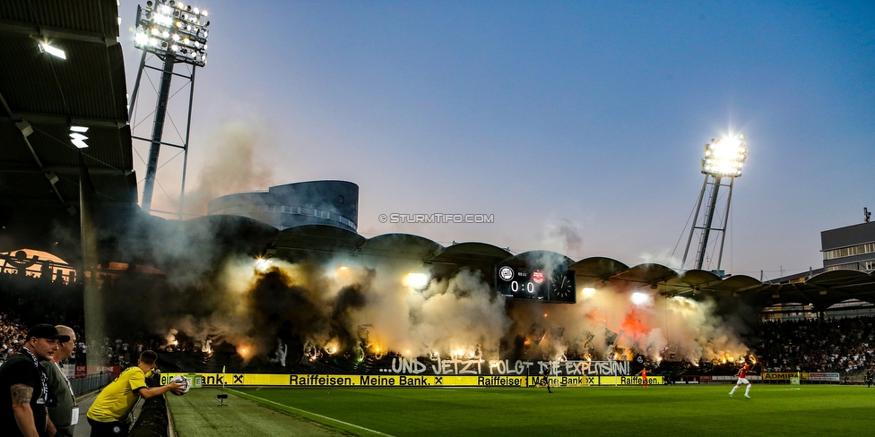 Sturm Graz - RB Salzburg
Oesterreichische Fussball Bundesliga, 1. Runde, SK Sturm Graz - FC RB Salzburg, Stadion Liebenau Graz, 23.07.2021. 

Foto zeigt Fans von Sturm mit einer Choreografie
Schlüsselwörter: pyrotechnik