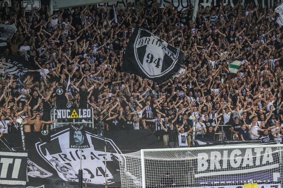 Sturm Graz - RB Salzburg
Oesterreichische Fussball Bundesliga, 1. Runde, SK Sturm Graz - FC RB Salzburg, Stadion Liebenau Graz, 23.07.2021. 

Foto zeigt Fans von Sturm
Schlüsselwörter: brigata