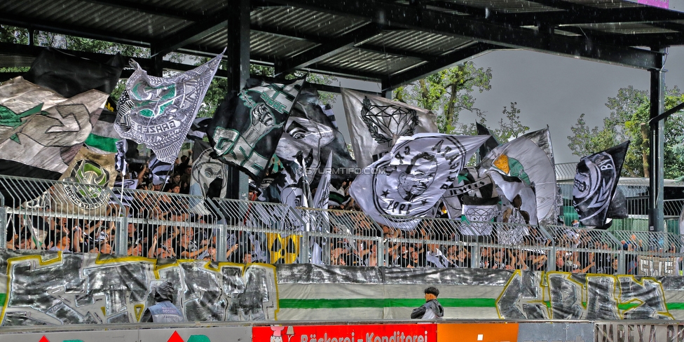 Wolfsberg - Sturm Graz
Oesterreichische Fussball Bundesliga, 2. Runde, Wolfsberger AC - SK Sturm Graz, Lavanttal Arena Wolfsberg, 01.08.2021. 

Foto zeigt Fans von Sturm
