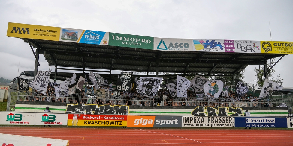 Wolfsberg - Sturm Graz
Oesterreichische Fussball Bundesliga, 2. Runde, Wolfsberger AC - SK Sturm Graz, Lavanttal Arena Wolfsberg, 01.08.2021. 

Foto zeigt Fans von Sturm
