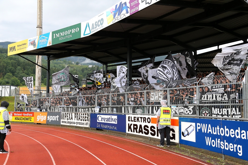Wolfsberg - Sturm Graz
Oesterreichische Fussball Bundesliga, 2. Runde, Wolfsberger AC - SK Sturm Graz, Lavanttal Arena Wolfsberg, 01.08.2021. 

Foto zeigt Fans von Sturm
