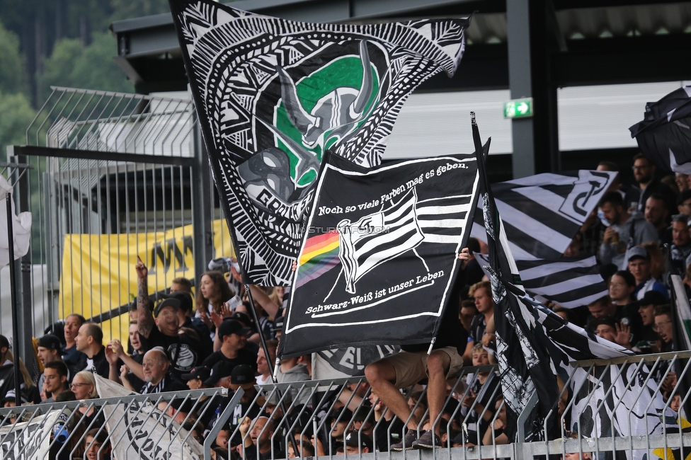 Wolfsberg - Sturm Graz
Oesterreichische Fussball Bundesliga, 2. Runde, Wolfsberger AC - SK Sturm Graz, Lavanttal Arena Wolfsberg, 01.08.2021. 

Foto zeigt Fans von Sturm
Schlüsselwörter: sturmflut