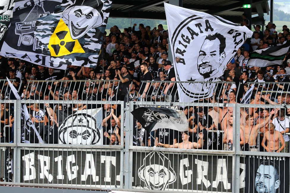 Wolfsberg - Sturm Graz
Oesterreichische Fussball Bundesliga, 2. Runde, Wolfsberger AC - SK Sturm Graz, Lavanttal Arena Wolfsberg, 01.08.2021. 

Foto zeigt
Schlüsselwörter: brigata