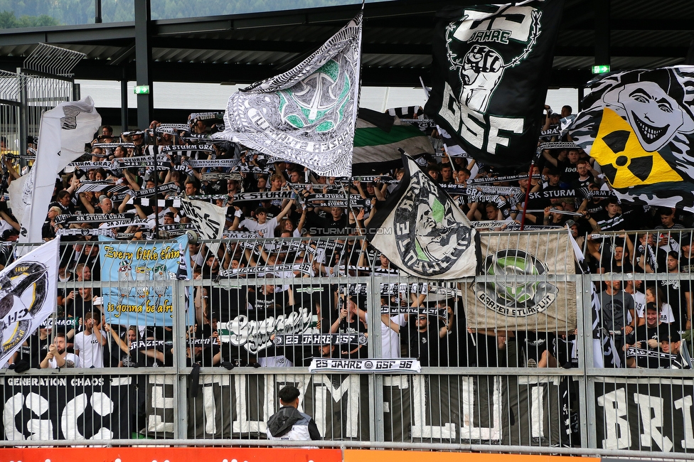 Wolfsberg - Sturm Graz
Oesterreichische Fussball Bundesliga, 2. Runde, Wolfsberger AC - SK Sturm Graz, Lavanttal Arena Wolfsberg, 01.08.2021. 

Foto zeigt Fans von Sturm
Schlüsselwörter: sturmflut schals