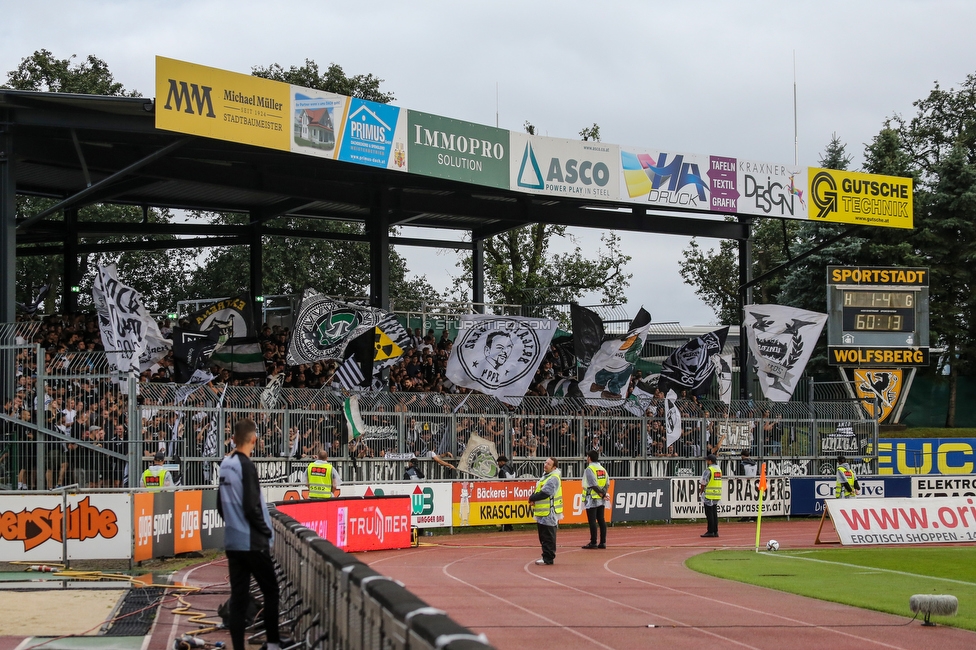 Wolfsberg - Sturm Graz
Oesterreichische Fussball Bundesliga, 2. Runde, Wolfsberger AC - SK Sturm Graz, Lavanttal Arena Wolfsberg, 01.08.2021. 

Foto zeigt Fans von Sturm
