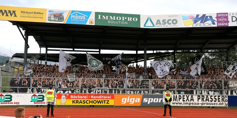 Wolfsberg - Sturm Graz
Oesterreichische Fussball Bundesliga, 2. Runde, Wolfsberger AC - SK Sturm Graz, Lavanttal Arena Wolfsberg, 01.08.2021. 

Foto zeigt Fans von Sturm
