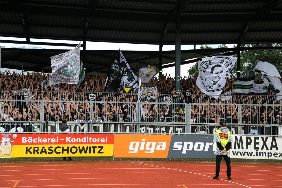 Wolfsberg - Sturm Graz
Oesterreichische Fussball Bundesliga, 2. Runde, Wolfsberger AC - SK Sturm Graz, Lavanttal Arena Wolfsberg, 01.08.2021. 

Foto zeigt Fans von Sturm
