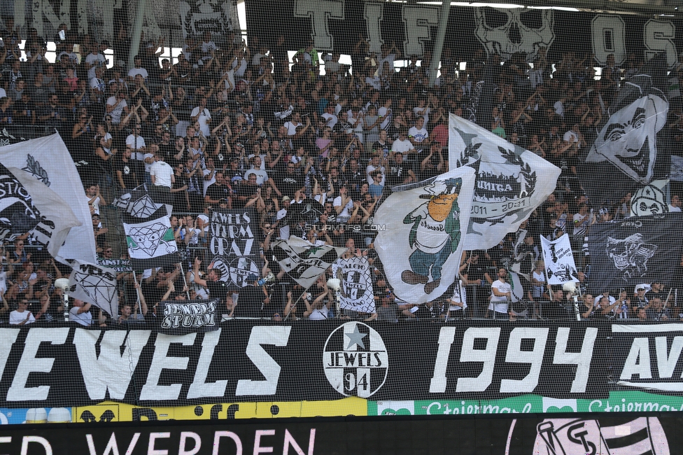 Sturm Graz - Altach
Oesterreichische Fussball Bundesliga, 3. Runde, SK Sturm Graz - SCR Altach, Stadion Liebenau Graz, 07.08.2021. 

Foto zeigt Fans von Sturm
Schlüsselwörter: jewels